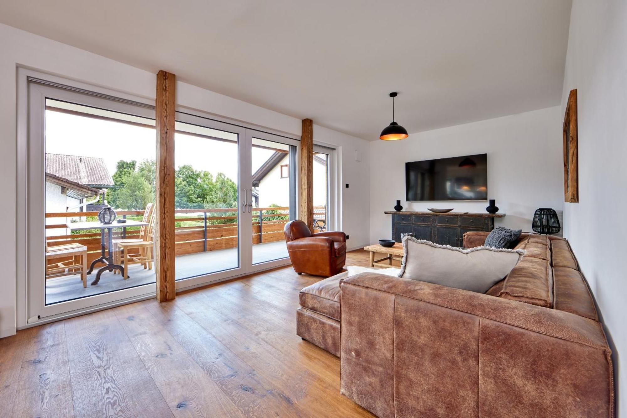 Sunshine Wood'n Rustic Apartment *
